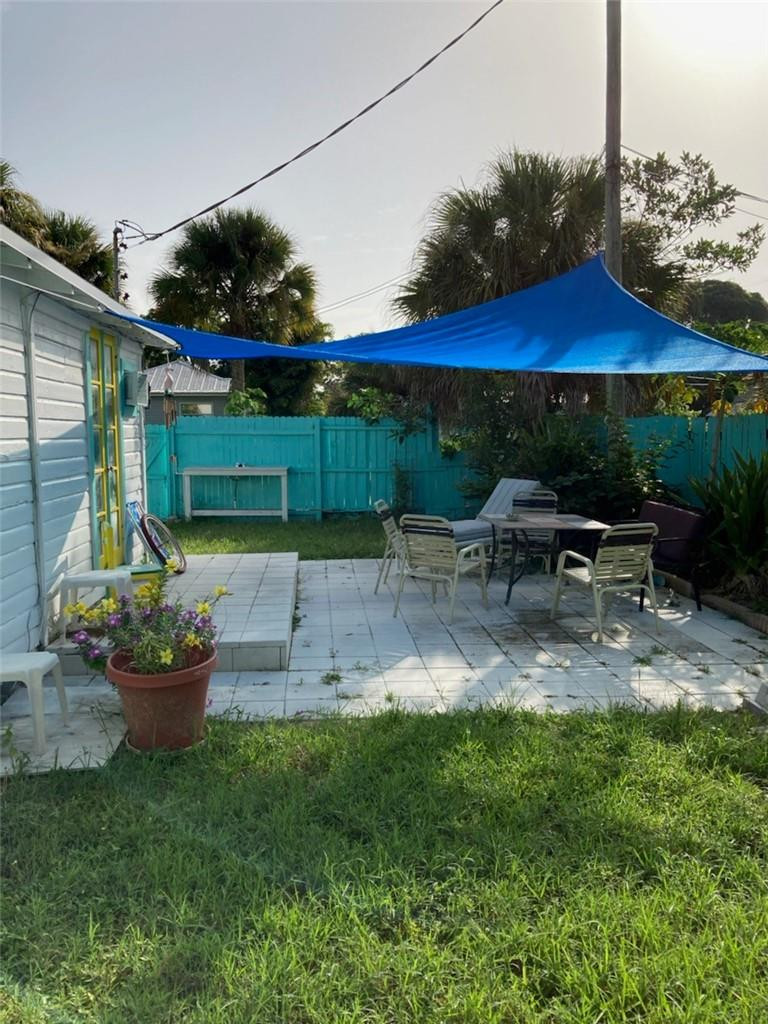 4649 Southeast May Avenue Stuart, FL 34997 - Photo 6 of 16 Photo 6