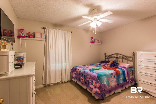 5512 Plantation Road Theodore, AL 36582 - Photo 16 of 20 Guest Bedroom