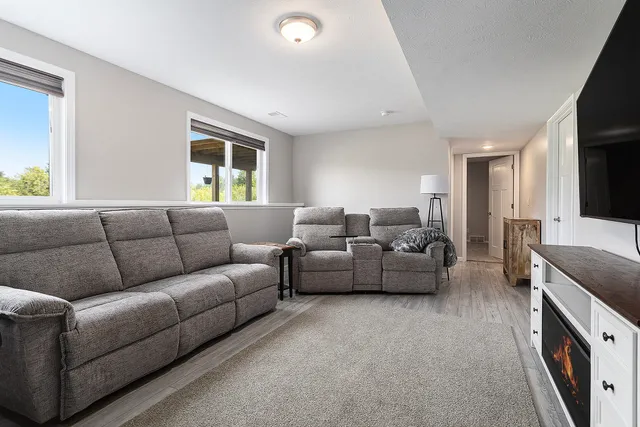 $375,000 | 3275 White Heron Lane, Battle Creek, MI 49015