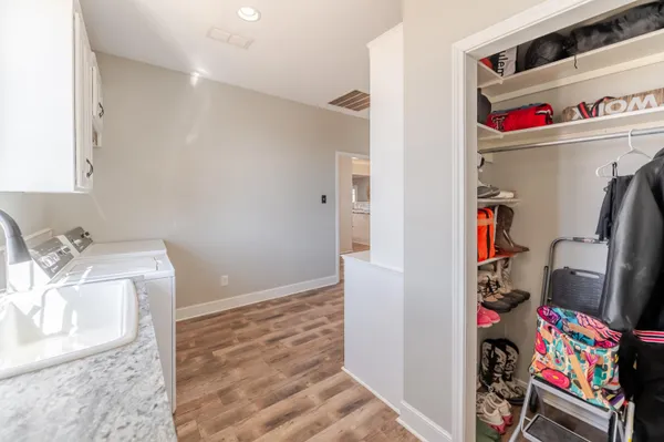 $824,950 | 5808 County Road 7620, Lubbock, TX 79424