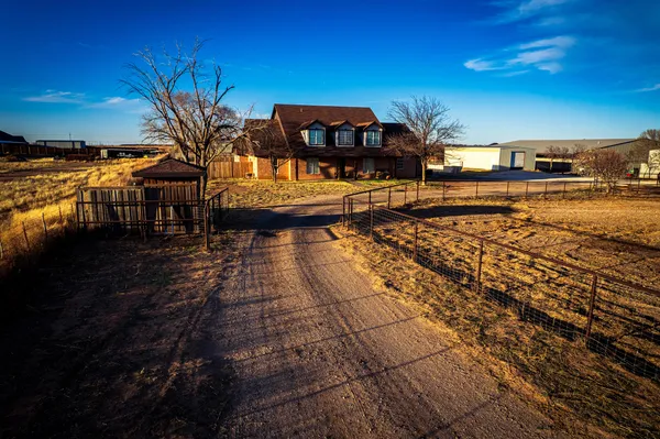 $824,950 | 5808 County Road 7620, Lubbock, TX 79424