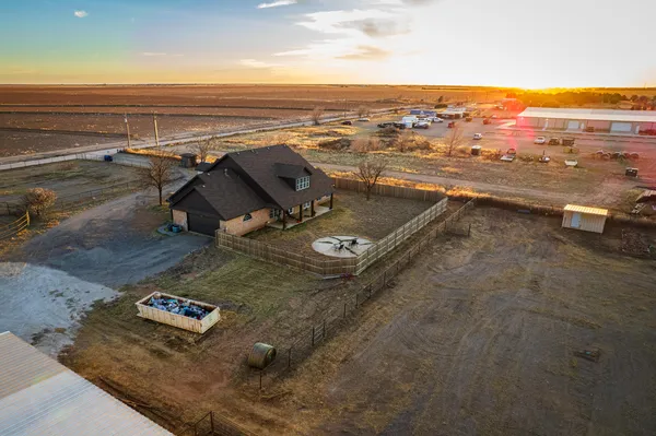 $824,950 | 5808 County Road 7620, Lubbock, TX 79424