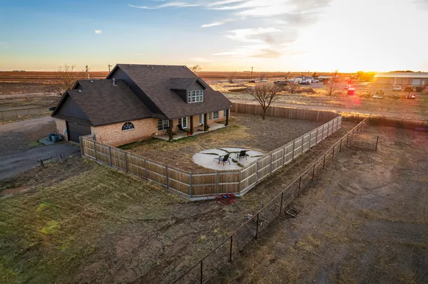 $824,950 | 5808 County Road 7620, Lubbock, TX 79424