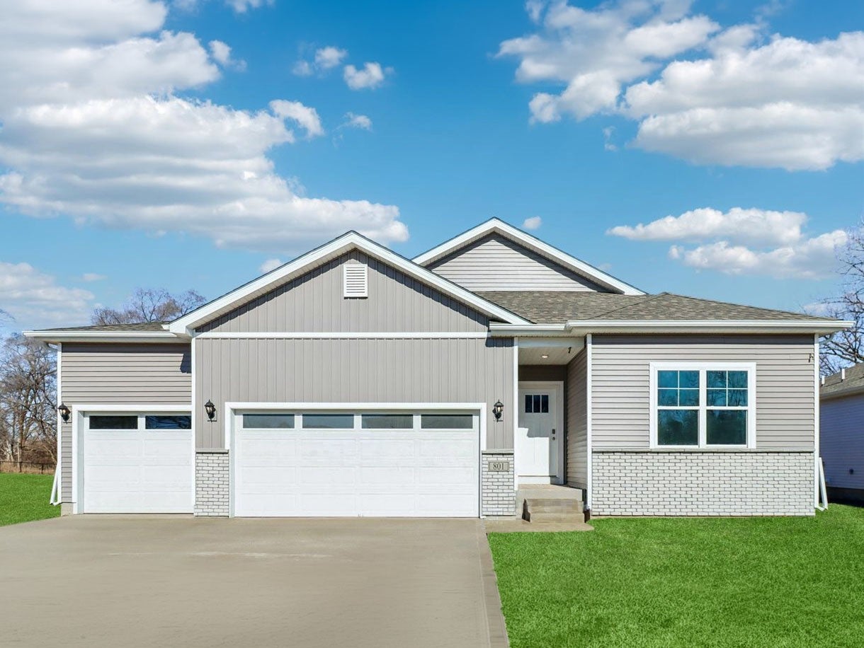 3760 Rueben Drive Marion, IA 52302 - Photo 1 of 25 Gallery Image 1