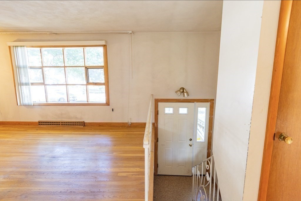 14 Bowen Road Peabody, MA 01960 - Photo 8 of 21 Gallery Image 8