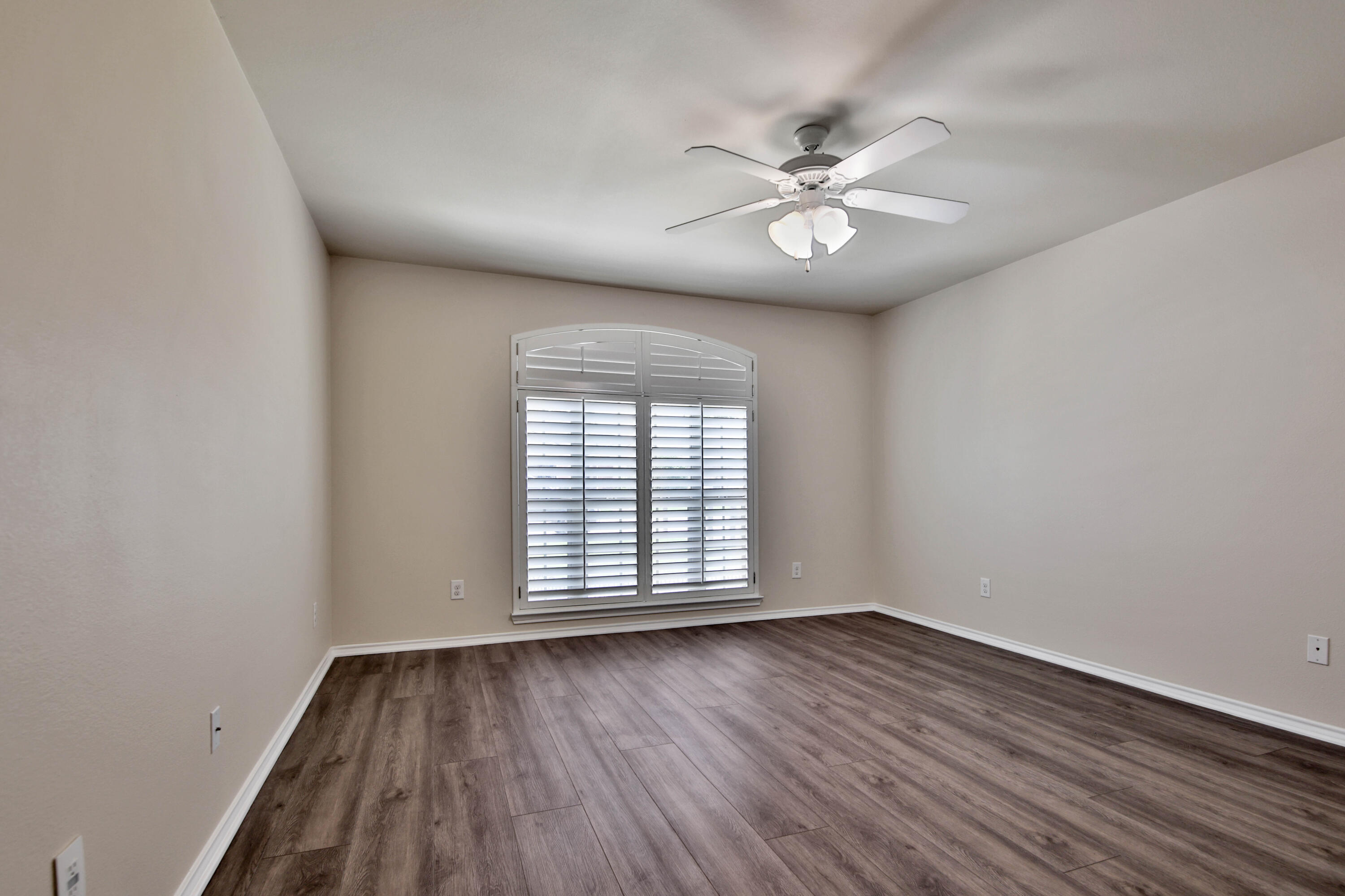 5714 109th Street Lubbock, TX 79424 - Photo 40 of 46 IMG_9287