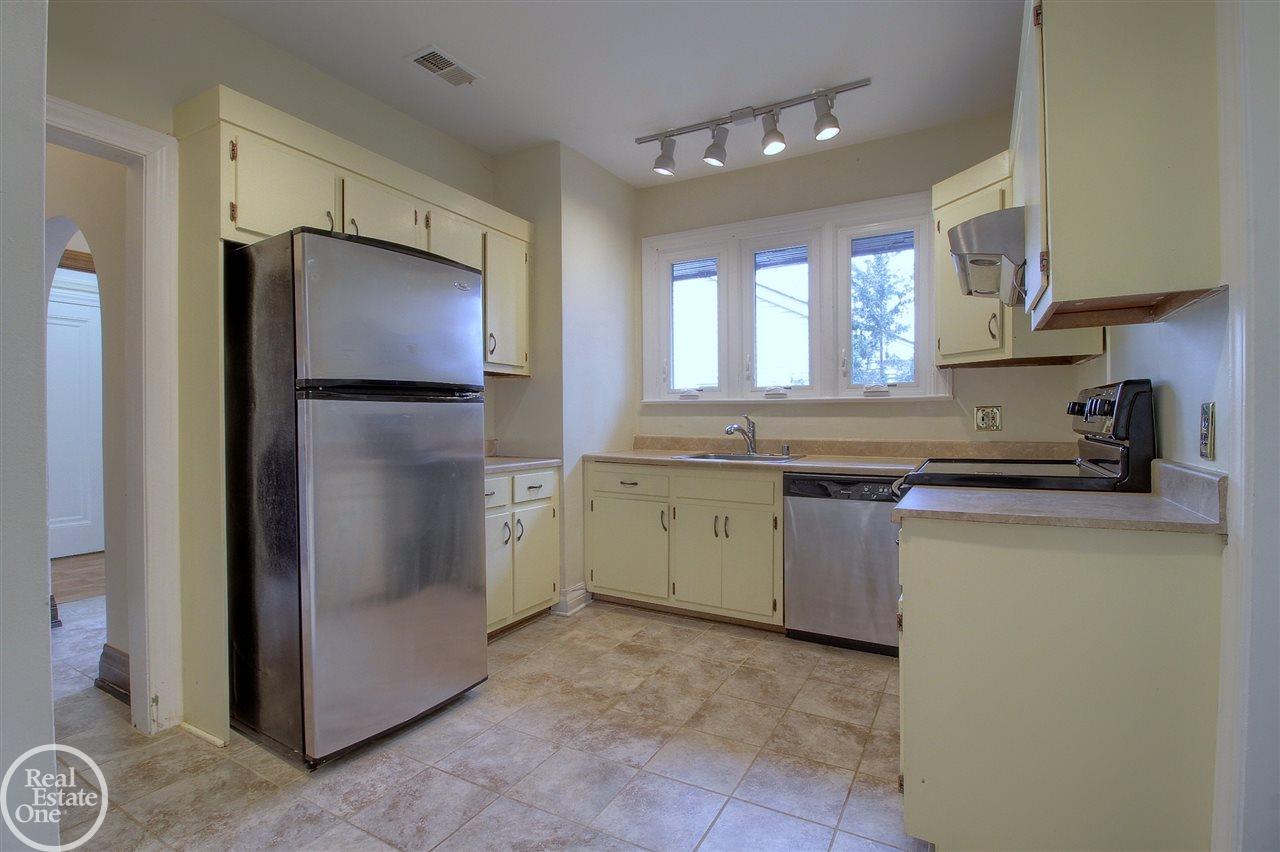 832 Trombley Road Grosse Pointe Park, MI 48230 - Photo 39 of 52