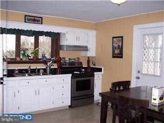 722 Brookhaven Road Wallingford, PA 19086 - Photo 3 of 12 Kitchen