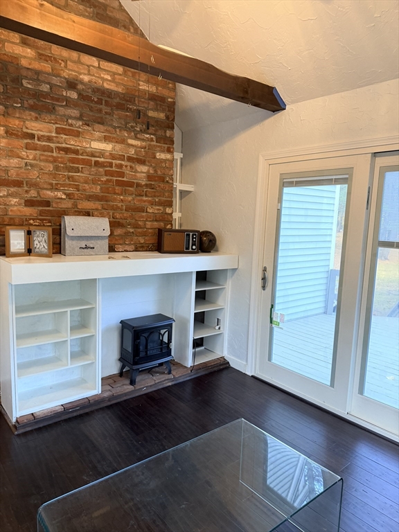 18 Boxford Road Topsfield, MA 01983 - Photo 23 of 37 a living room with a wooden floor