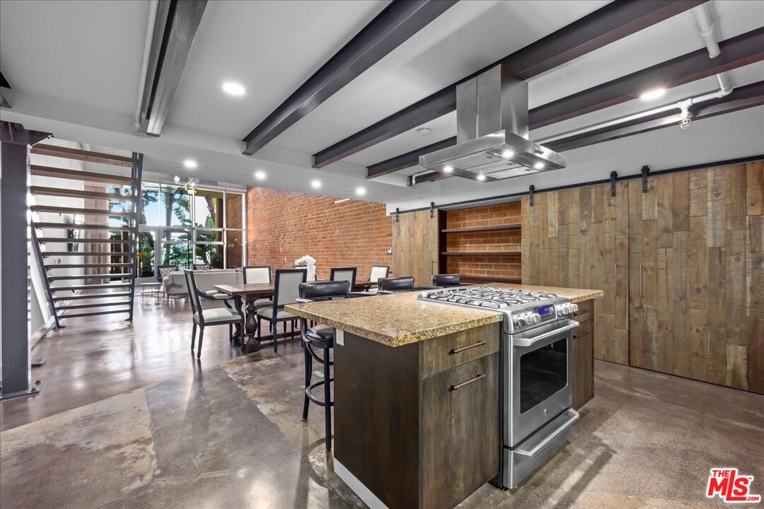 120 South Hewitt Street, Unit 6 Los Angeles, CA 90012 - Photo 16 of 48