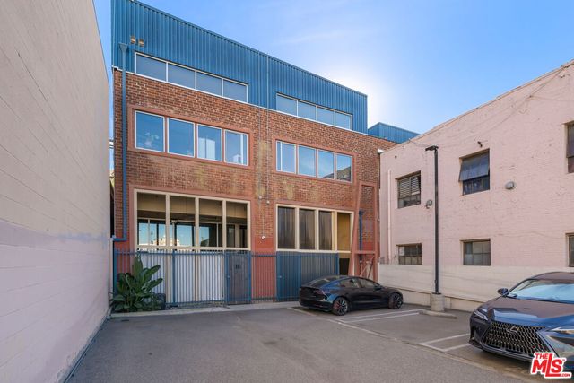 $999,000 | 120 South Hewitt Street, Unit 6, Los Angeles, CA 90012