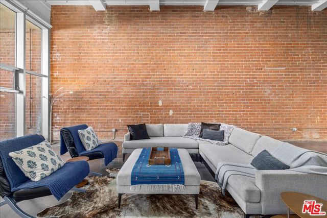 $999,000 | 120 South Hewitt Street, Unit 6, Los Angeles, CA 90012