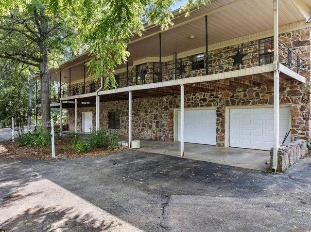 $649,900 | 165 Highway 201, Reagan, TN 38368