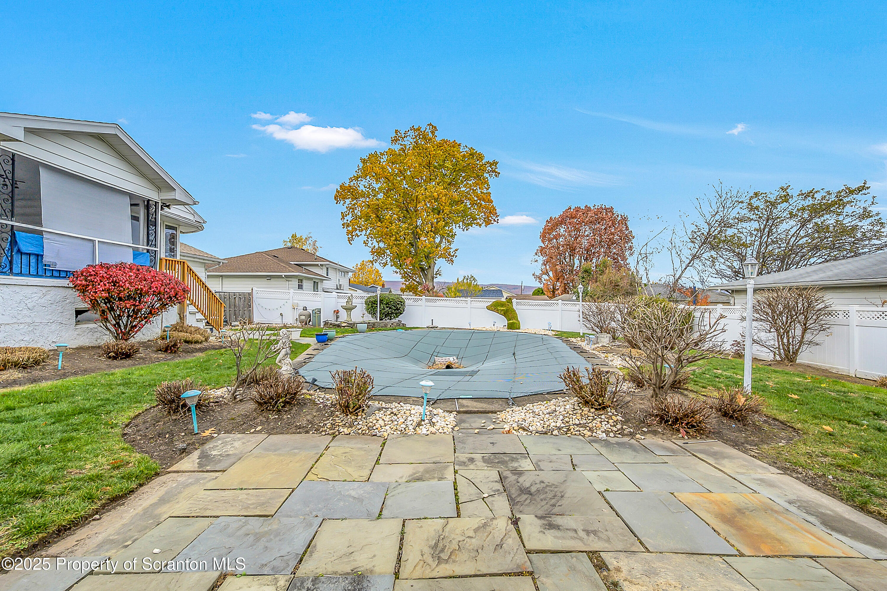 807 Marion Lane Moosic, PA 18507 - Photo 17 of 42