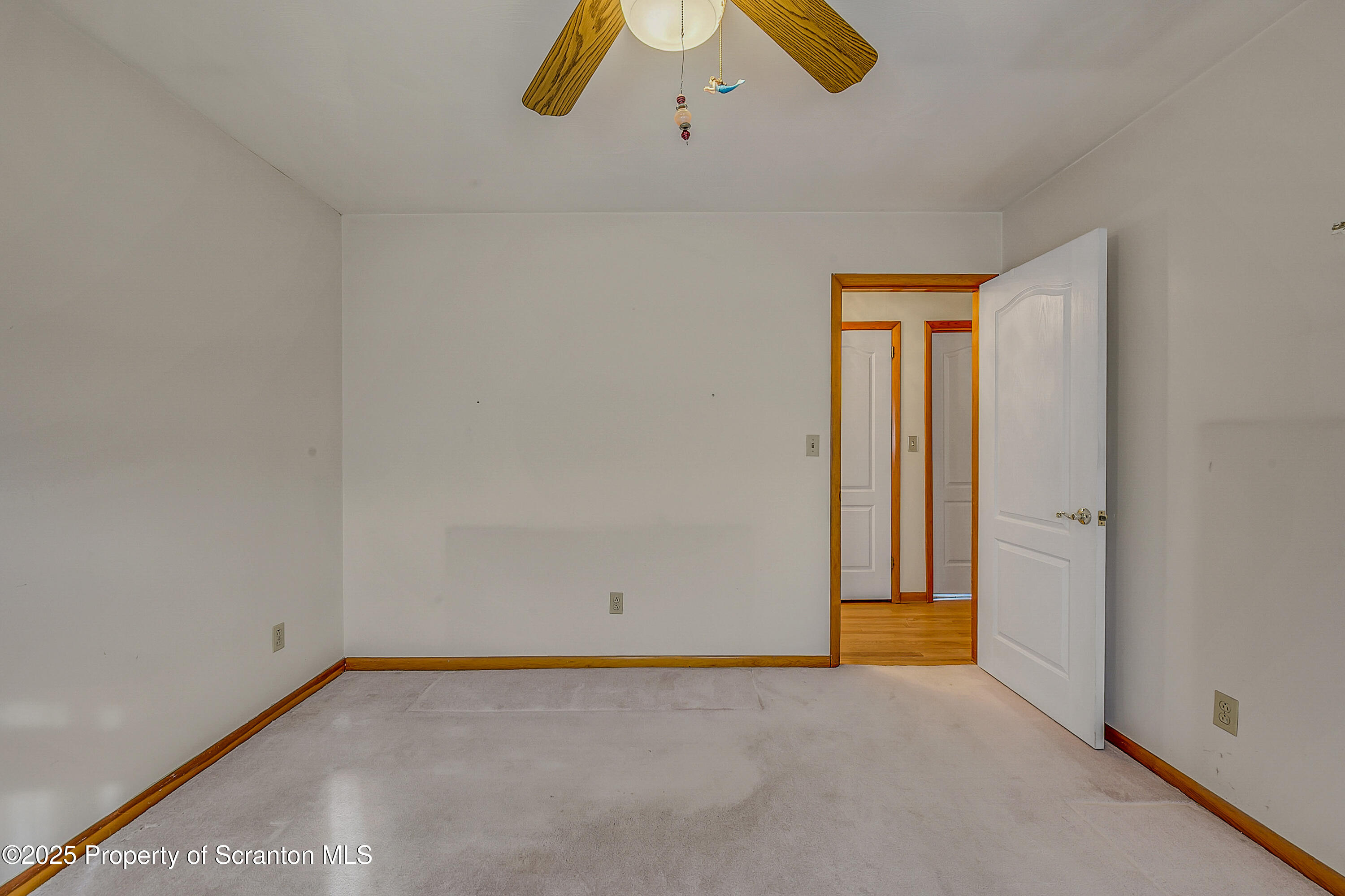 807 Marion Lane Moosic, PA 18507 - Photo 26 of 42 an empty room with window