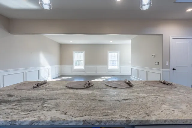 $779,900 | 2 Stratton Farms Road, Suffield, CT 06093