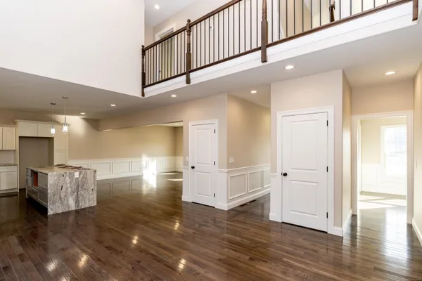 $779,900 | 2 Stratton Farms Road, Suffield, CT 06093