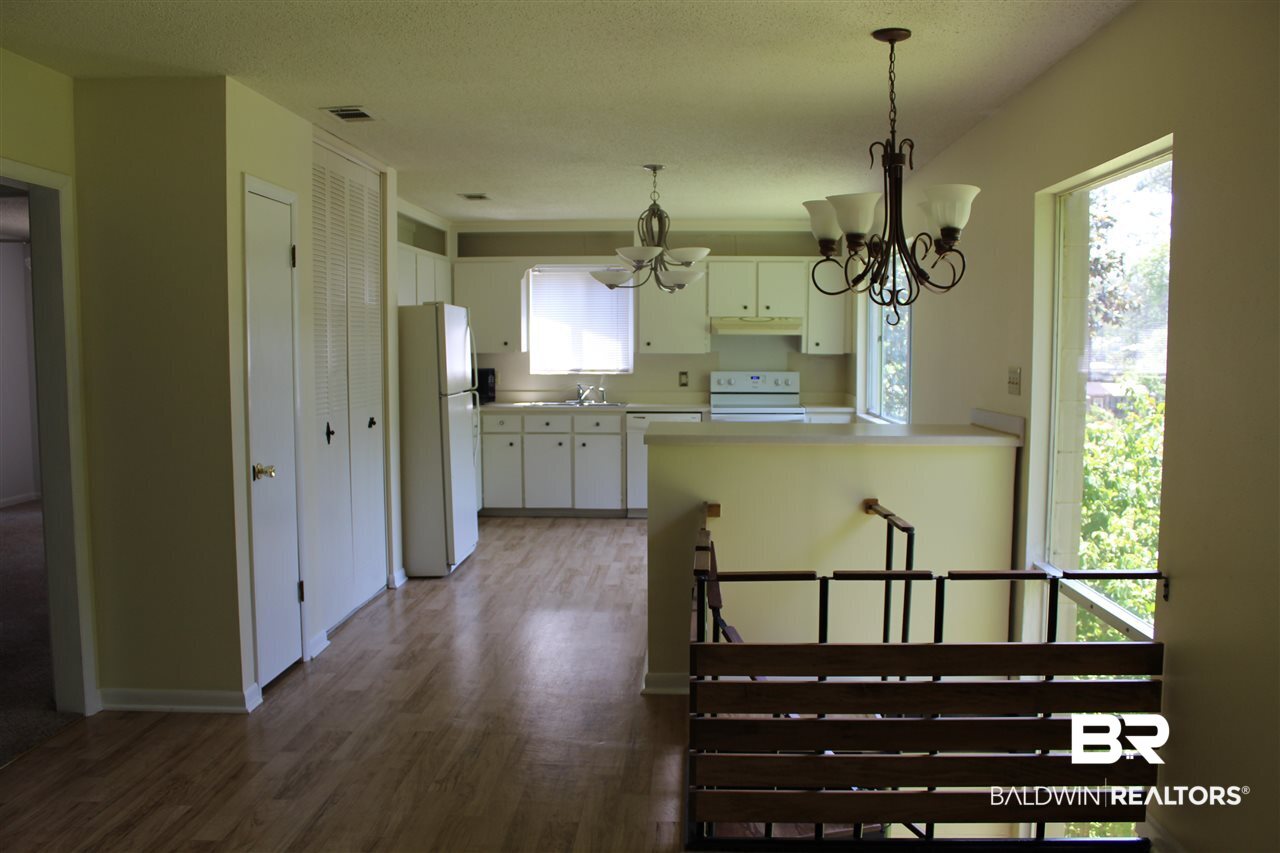 24770 County Road 20 Elberta, AL 36530 - Photo 10 of 20 Living/dining/kitchen