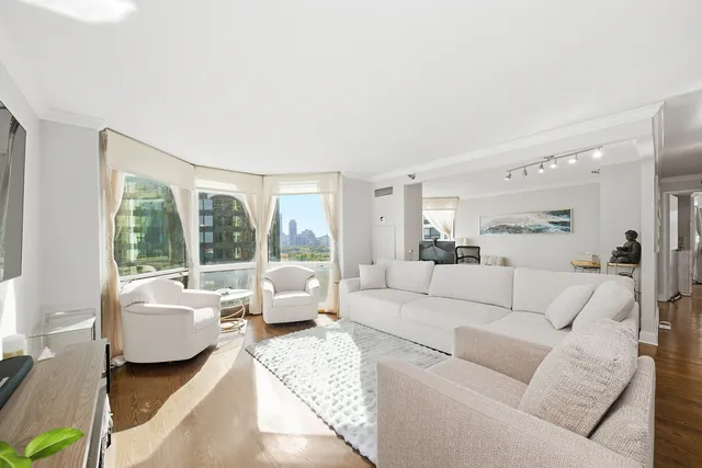 $3,500 | 195 North Harbor Drive, Unit 1006, Chicago, IL 60601