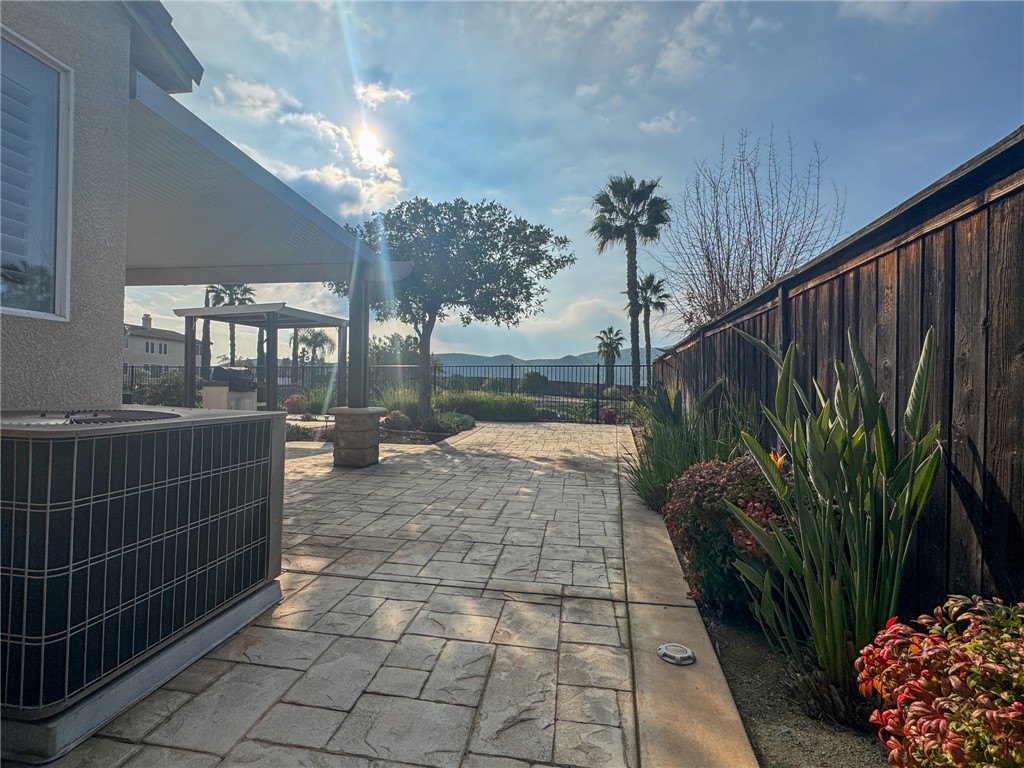 12032 Brianwood Drive Riverside, CA 92503 - Photo 54 of 72