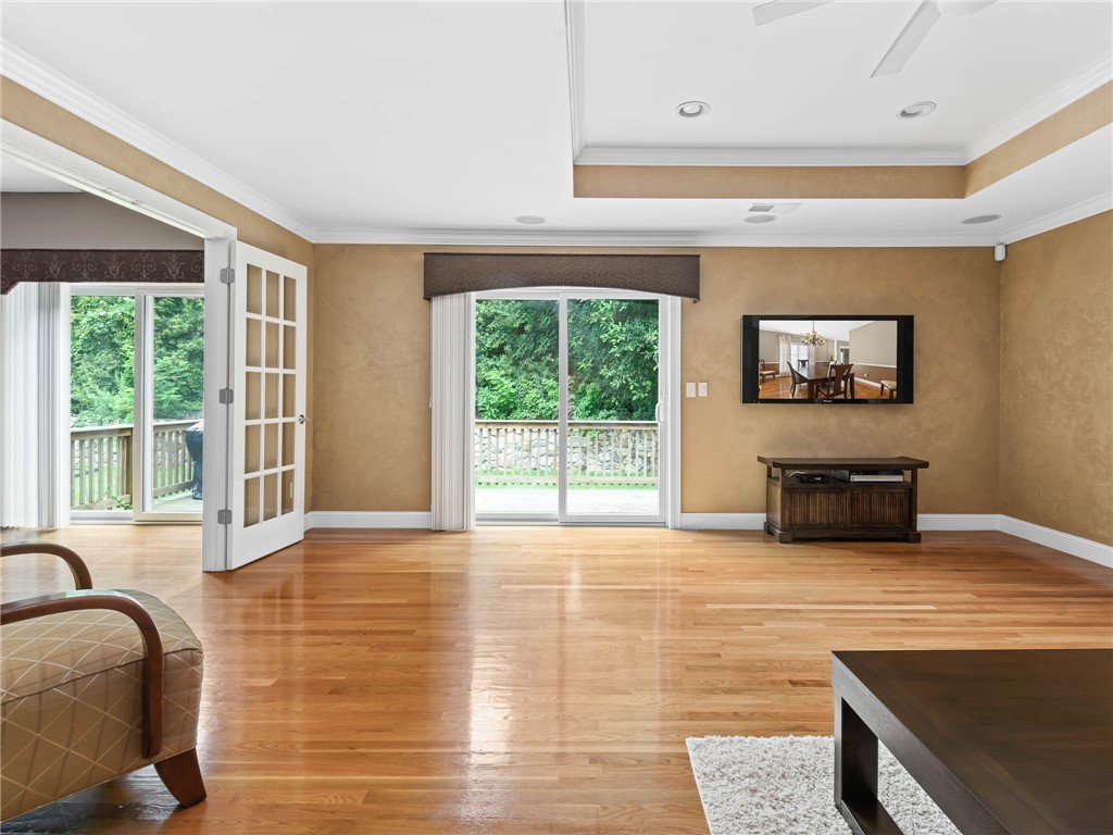 118 Fox Ridge Drive Cranston, RI 02921 - Photo 12 of 38 Gallery Image 12