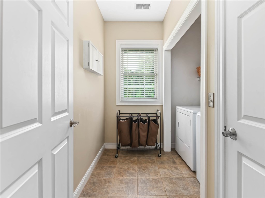 118 Fox Ridge Drive Cranston, RI 02921 - Photo 27 of 38 Gallery Image 27