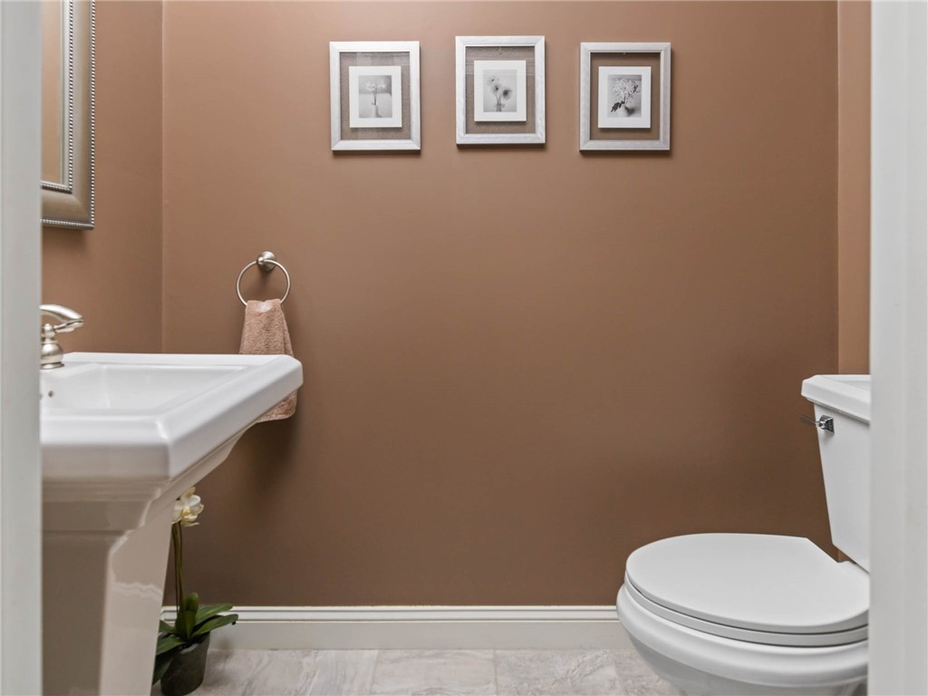 118 Fox Ridge Drive Cranston, RI 02921 - Photo 28 of 38 Gallery Image 28