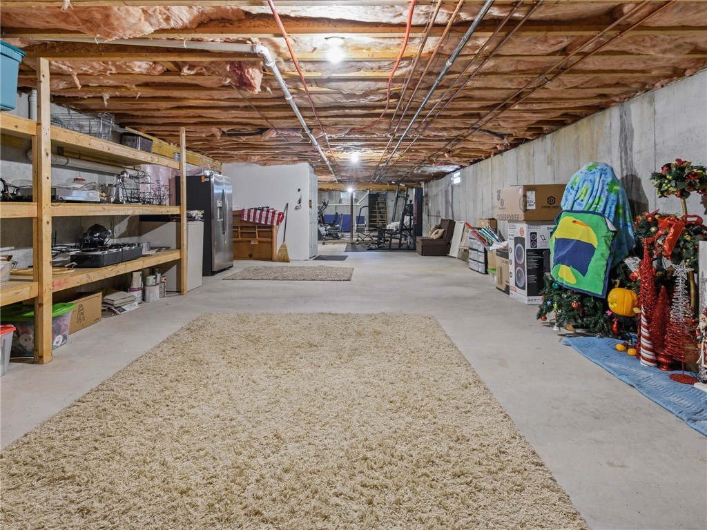 118 Fox Ridge Drive Cranston, RI 02921 - Photo 32 of 38 Gallery Image 32