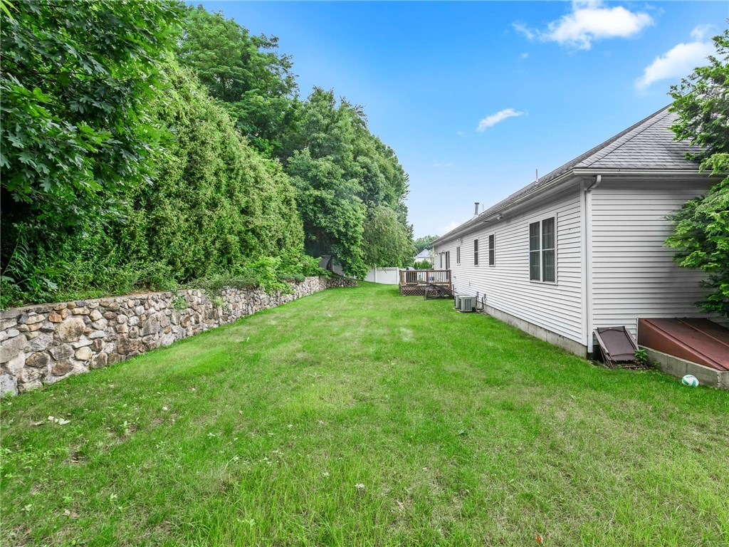 118 Fox Ridge Drive Cranston, RI 02921 - Photo 34 of 38 Gallery Image 34