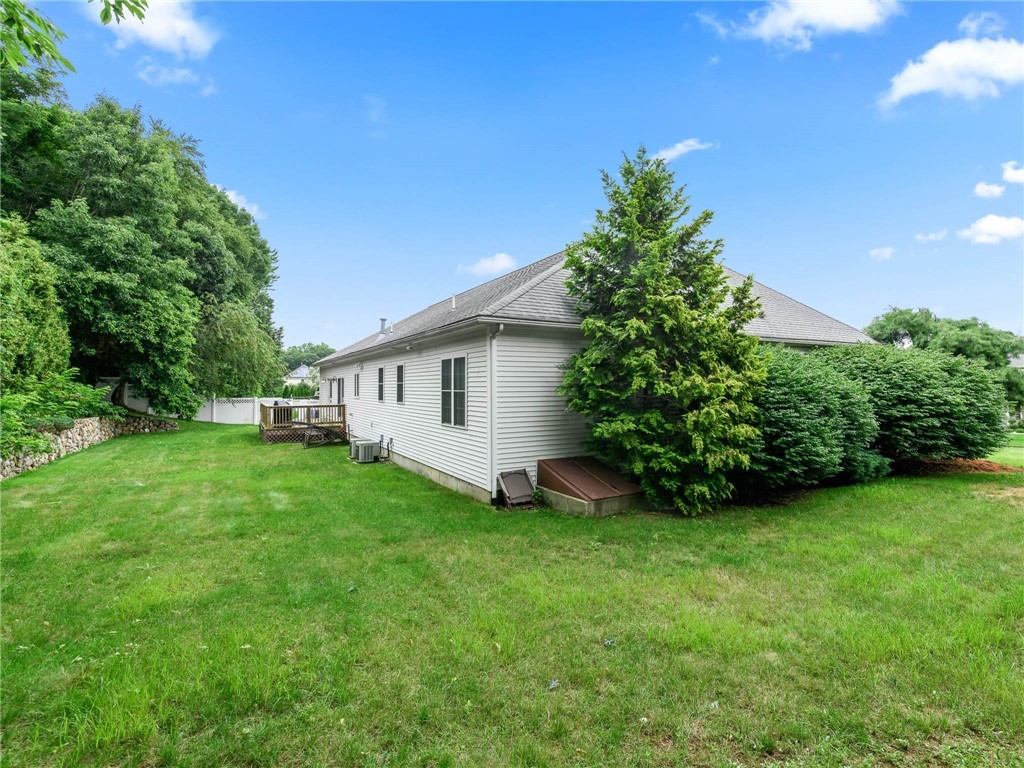 118 Fox Ridge Drive Cranston, RI 02921 - Photo 35 of 38 Gallery Image 35