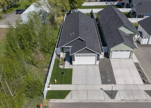 $449,900 | 16807 East Baldwin Avenue, Spokane Valley, WA 99016