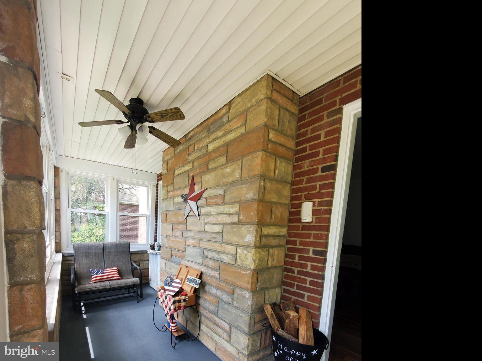 67 Northship Road Baltimore, MD 21222 - Photo 2 of 45 Sun Porch in main entrance