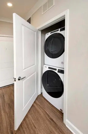 $1,561 | 2600 Milscott Drive, Unit 1116, Decatur, GA 30033