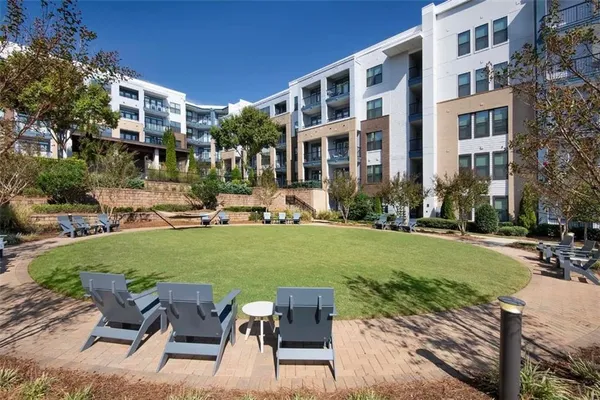 $1,561 | 2600 Milscott Drive, Unit 1116, Decatur, GA 30033
