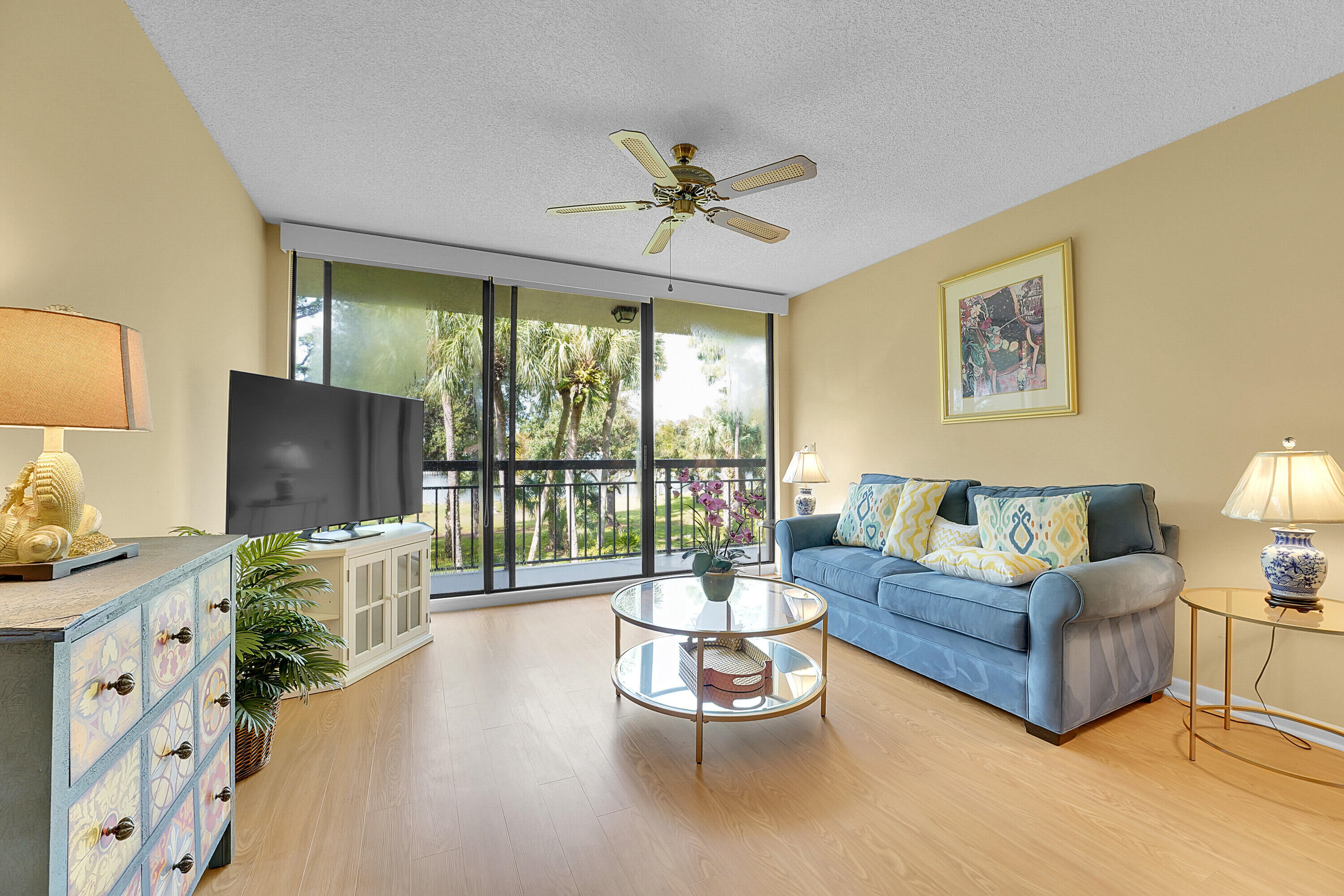 2001 Marina Isle Way, Unit 203 Jupiter, FL 33477 - Photo 11 of 48 LIVING ROOM INTRACOASTAL VIEW