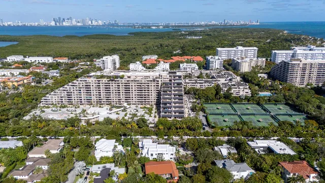 $905,000 | 151 Crandon Boulevard, Unit 127, Key Biscayne, FL 33149