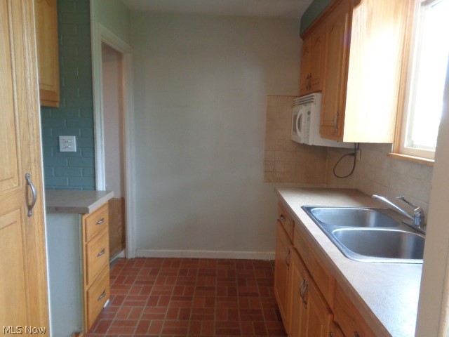 12901 Havana Road Cleveland, OH 44125 - Photo 4 of 19 Gallery Image 4