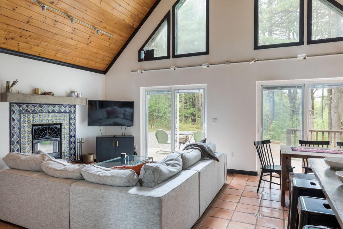 154 Knob Hill Road Stamford, NY 12167 - Photo 12 of 34