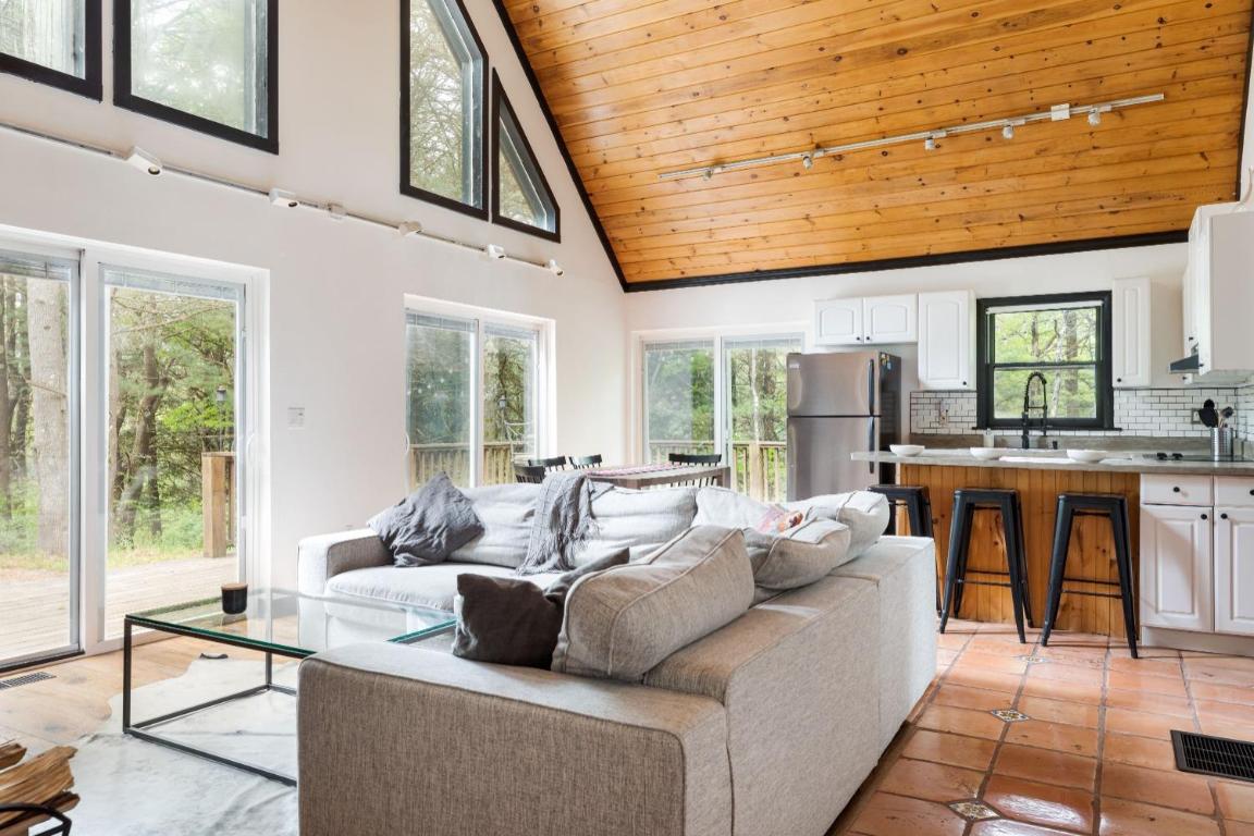 154 Knob Hill Road Stamford, NY 12167 - Photo 5 of 34