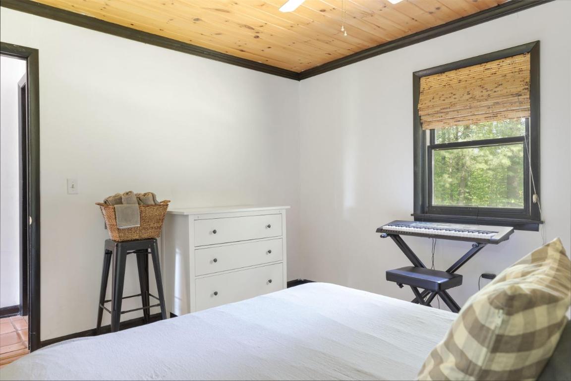 154 Knob Hill Road Stamford, NY 12167 - Photo 10 of 34