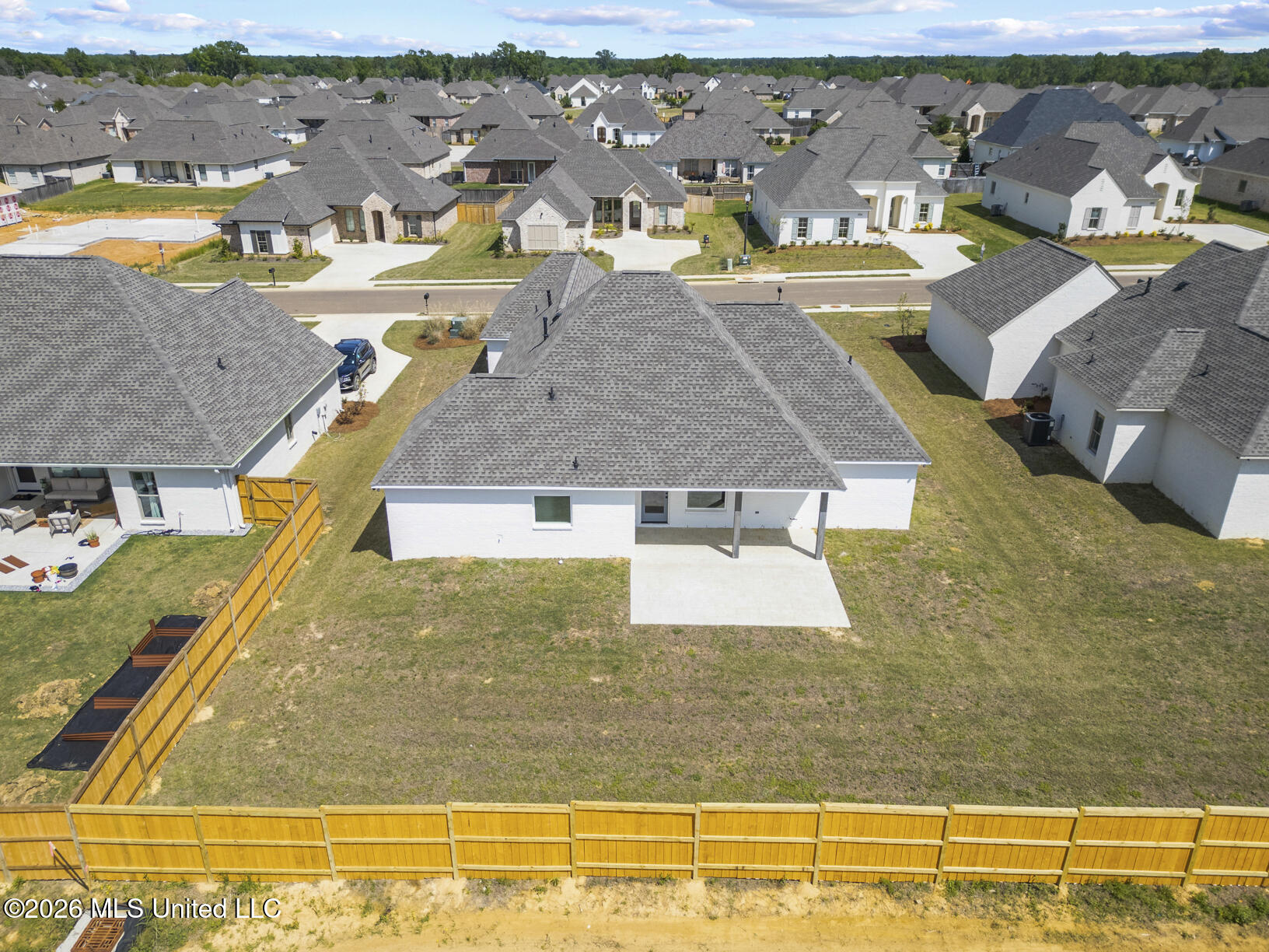 433 Aurora Circle Canton, MS 39046 - Photo 3 of 39 433 Aurora drone-3