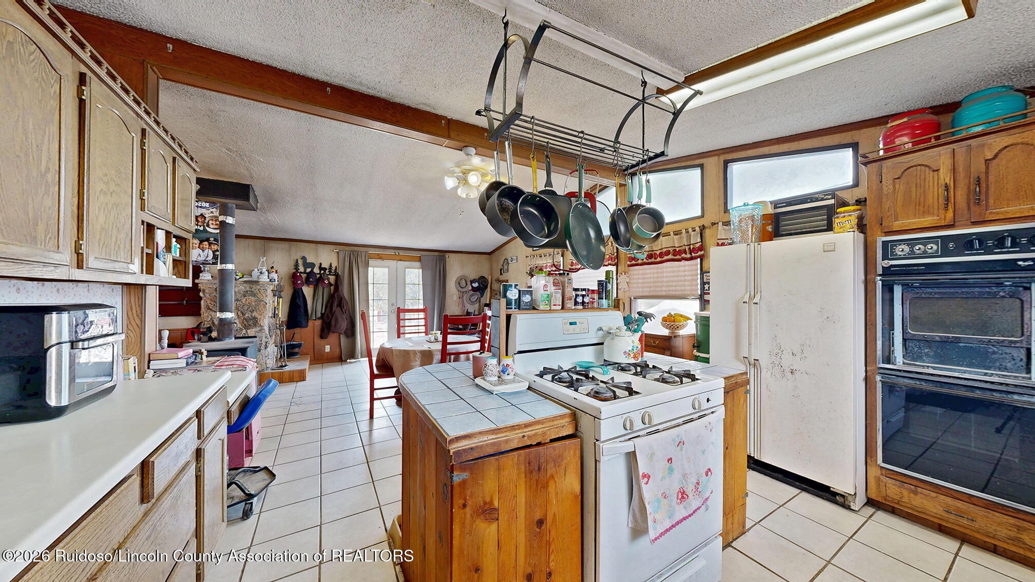 252 Bancroft Road Capitan, NM 88316 - Photo 11 of 57 Gallery Image 11