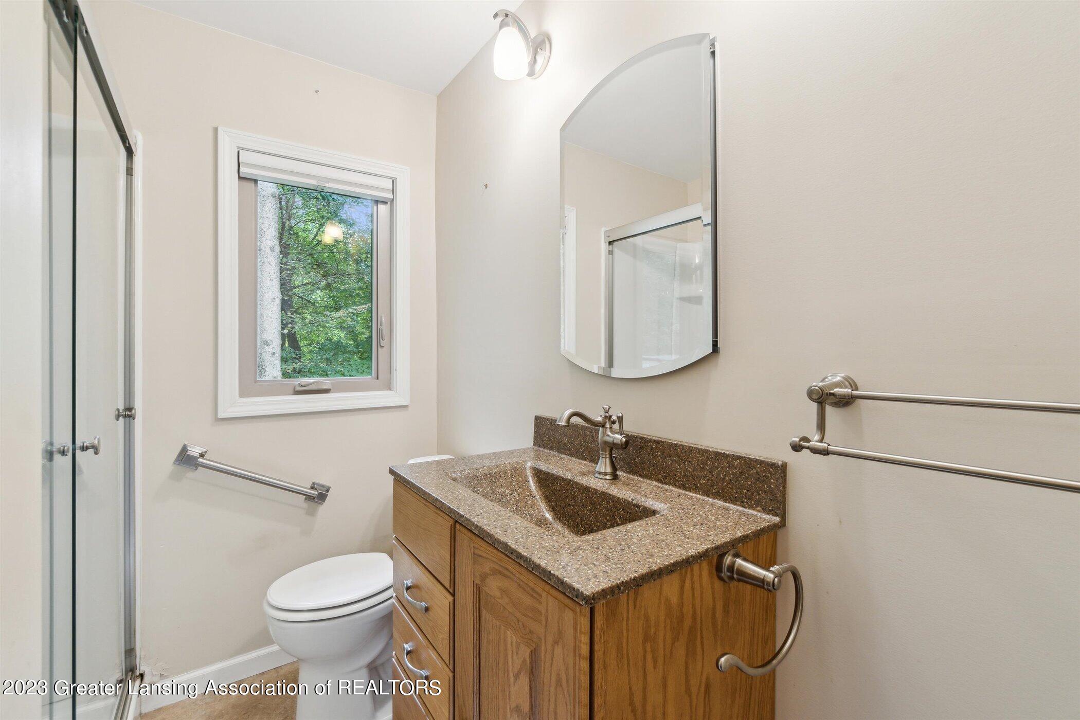 6891 North Parma Road Parma, MI 49269 - Photo 25 of 56 Main Bath