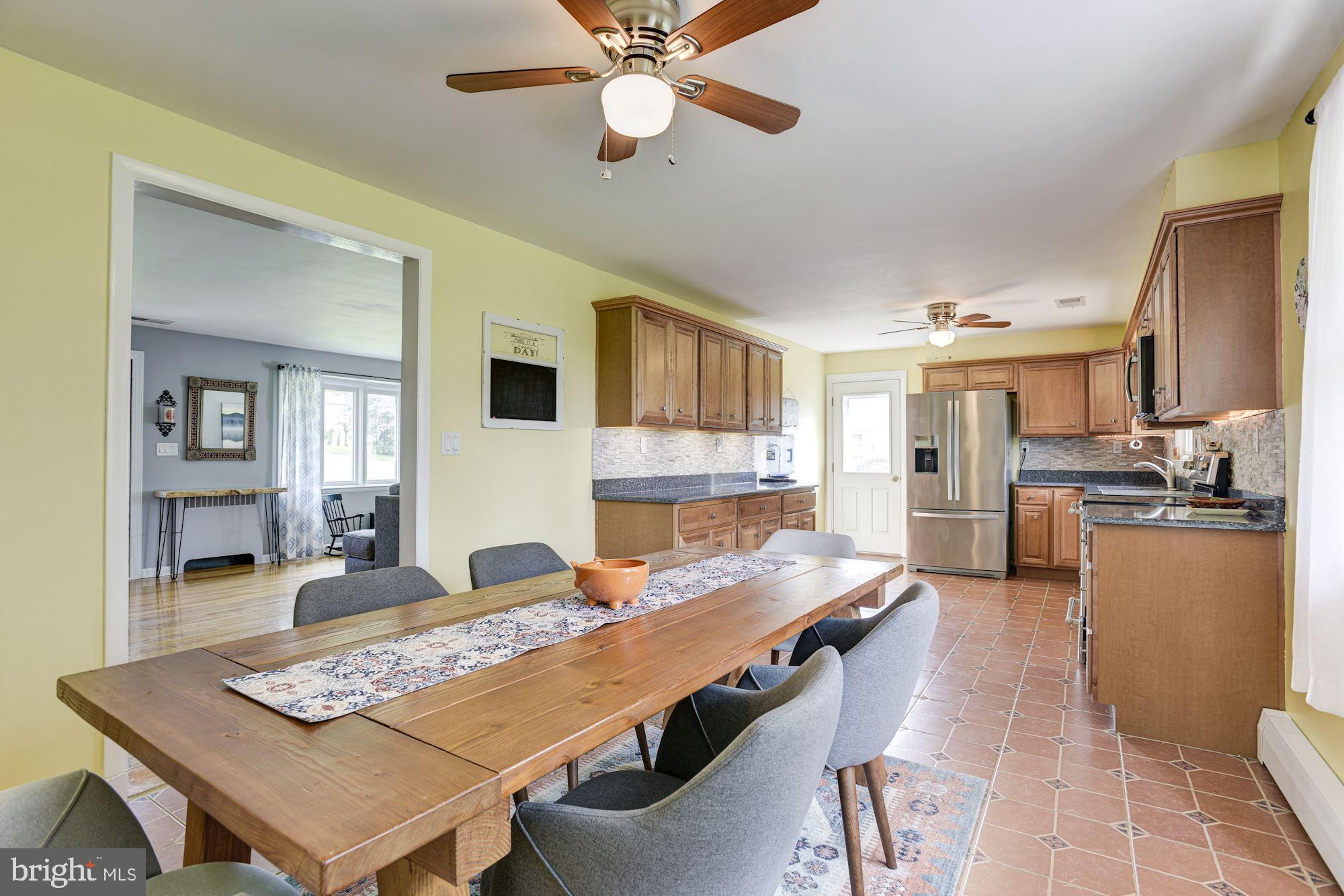 8615 Windsor Mill Road Baltimore, MD 21244 - Photo 6 of 31 Breakfast Room