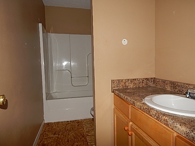 15964 Barlow Road Loxley, AL 36551 - Photo 15 of 19 Hall Bathroom