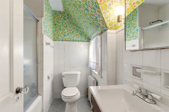 $1,250,000 | 54 Summit Drive, Manhasset, NY 11030