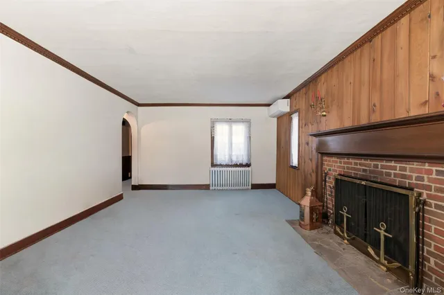 $1,250,000 | 54 Summit Drive, Manhasset, NY 11030