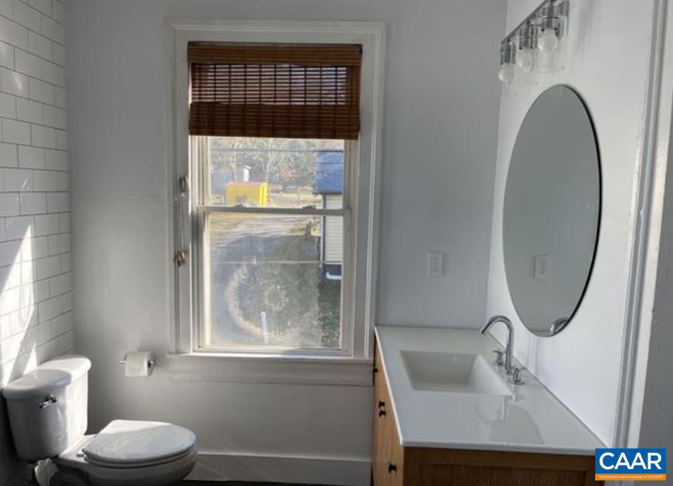 311 5th Street Southwest Charlottesville, VA 22903 - Photo 14 of 26