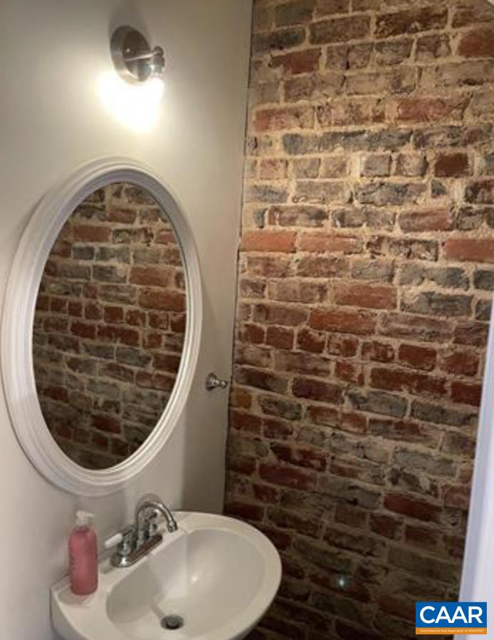 311 5th Street Southwest Charlottesville, VA 22903 - Photo 9 of 26