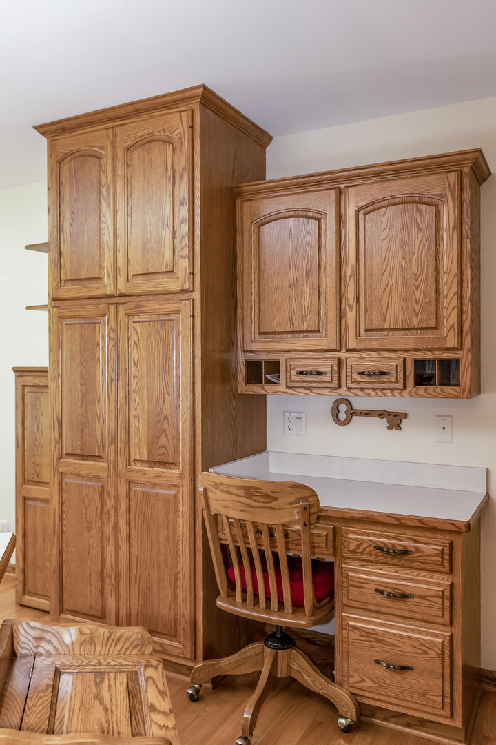42W420 Kedeka Road Sugar Grove, IL 60554 - Photo 9 of 32
